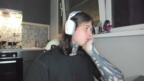 Snapshot of _torfin_ chatting on March 6, 2025, 12:21 am _torfin_ online show from March 6, 2025, 12:21 am