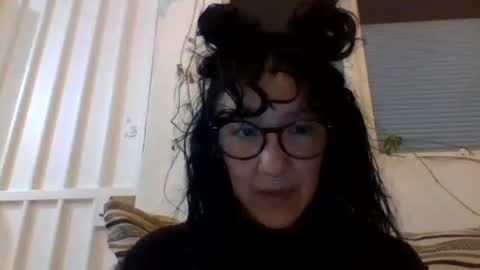 _tutti_frutti_ online show from February 5, 2025, 4:37 am