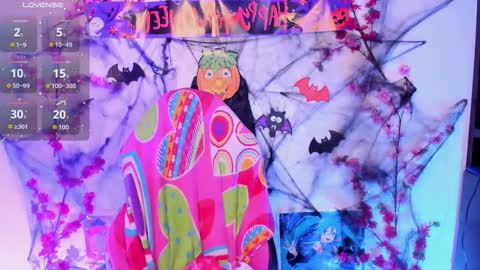     online show from October 18, 2025, 3:31 am