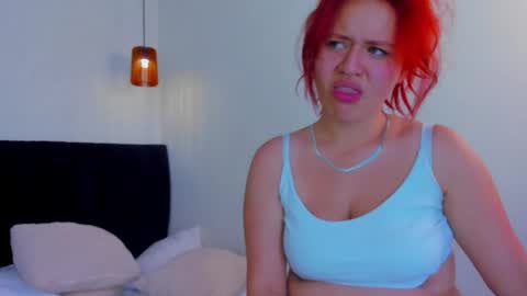 _vanie online show from September 29, 2025, 4:17 am