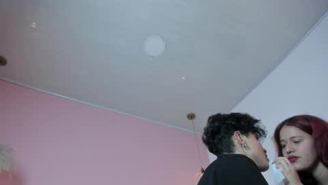 _vanie online show from October 31, 2025, 8:21 pm