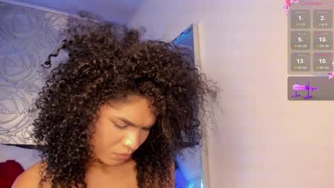 Snapshot of _vennuss_ chatting on October 4, 2025, 5:38 am Venus online show from October 4, 2025, 5:38 am