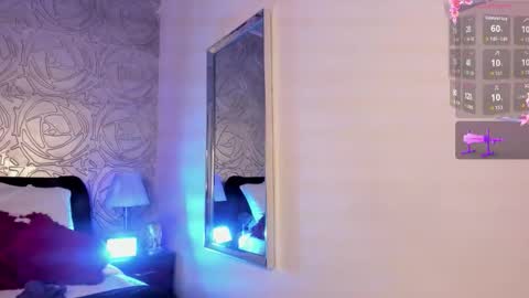 Snapshot of _vennuss_ chatting on October 21, 2025, 5:08 am Venus online show from October 21, 2025, 5:08 am