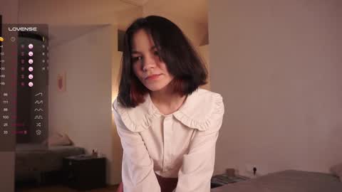 Viola online show from February 3, 2025, 7:42 pm