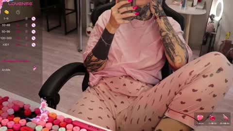 Alis online show from November 7, 2025, 7:19 am