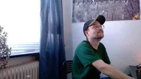 Snapshot of _whoisthatguy_ chatting on October 19, 2025, 12:28 pm _whoisthatguy_ online show from October 19, 2025, 12:28 pm