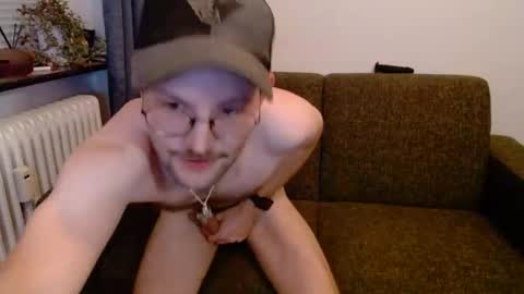 Snapshot of _whoisthatguy_ chatting on November 5, 2025, 6:52 pm _whoisthatguy_ online show from November 5, 2025, 6:52 pm