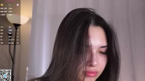 Anna online show from October 25, 2025, 7:08 pm