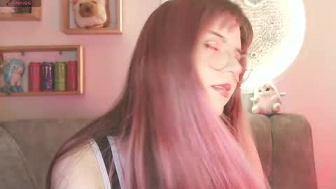 Snapshot of _yourcherrybomb chatting on May 25, 2026, 10:10 am _yourcherrybomb online show from May 25, 2026, 10:10 am