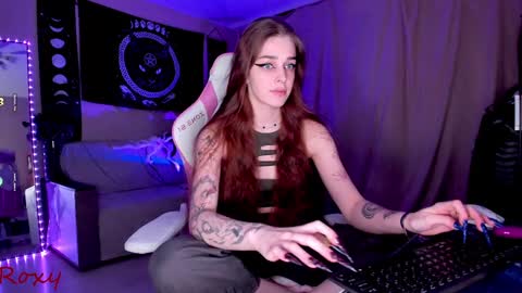 Roxy online show from December 28, 2024, 6:40 pm