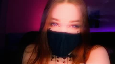 Roxy online show from January 3, 2025, 7:39 pm