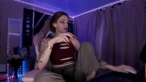 Snapshot of _yourwetdreams_ chatting on July 11, 2026, 1:36 pm Roxy online show from July 11, 2026, 1:36 pm
