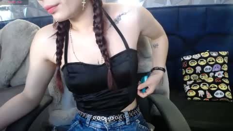 Snapshot of _yuyi chatting on July 24, 2026, 11:52 am Yuyi online show from July 24, 2026, 11:52 am