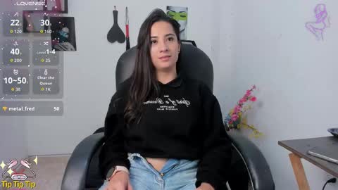 Zoe online show from October 15, 2025, 3:39 am