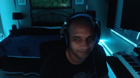 a4orce online show from February 25, 2025, 4:46 am