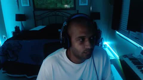 a4orce online show from March 2, 2025, 1:36 am