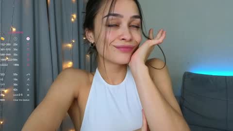 Mila and Jess online show from January 2, 2025, 12:03 pm