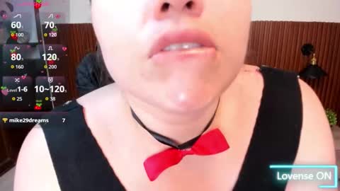 Abby Lee  online show from October 18, 2025, 7:03 pm