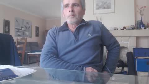 Aalex1717 online show from April 3, 2026, 2:37 pm