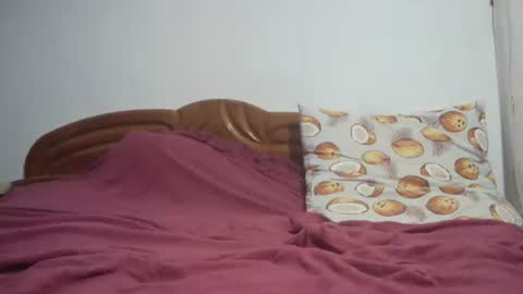 Snapshot of aalissaaxoliver chatting on December 9, 2024, 12:01 am AalissaaXOliver online show from December 9, 2024, 12:01 am