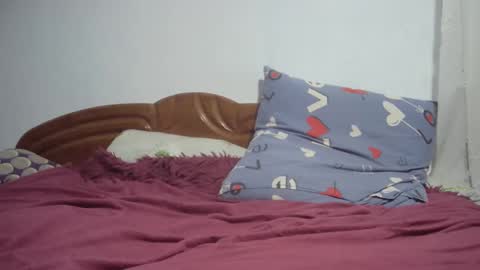 Snapshot of aalissaaxoliver chatting on February 16, 2025, 10:32 pm AalissaaXOliver online show from February 16, 2025, 10:32 pm