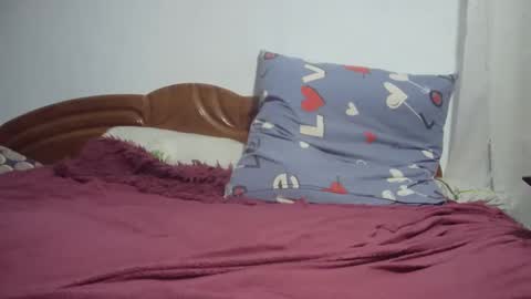 Snapshot of aalissaaxoliver chatting on February 20, 2025, 11:10 pm AalissaaXOliver online show from February 20, 2025, 11:10 pm