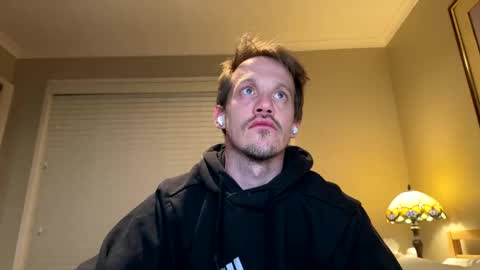 Snapshot of aanal341330 chatting on October 2, 2025, 8:54 am Kris online show from October 2, 2025, 8:54 am