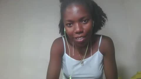 aangevelo online show from November 3, 2025, 9:54 am