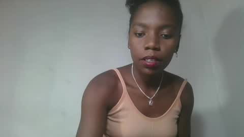 aangevelo online show from November 5, 2025, 11:43 am