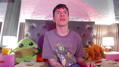 Aaron online show from February 3, 2025, 7:31 pm