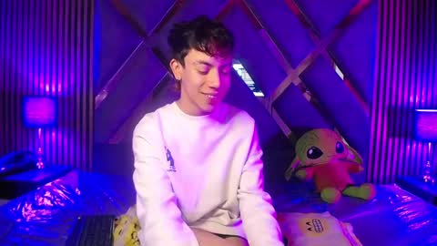 Aaron online show from March 4, 2025, 12:44 pm