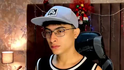 Aaron Ezequiel online show from December 21, 2025, 9:11 pm