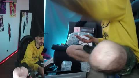 aaron_malikk online show from April 25, 2026, 10:29 am