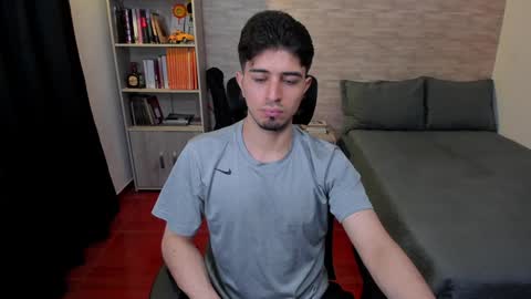 Aaron online show from December 7, 2024, 6:59 pm