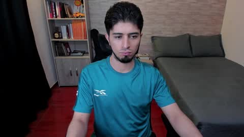 Aaron online show from January 1, 2025, 12:53 am