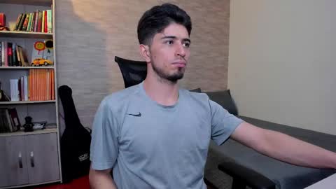 Aaron online show from March 8, 2025, 9:29 pm