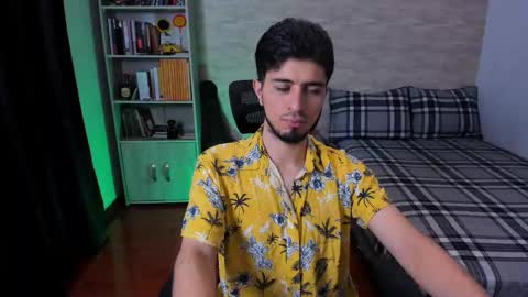 Aaron online show from September 13, 2025, 7:02 pm