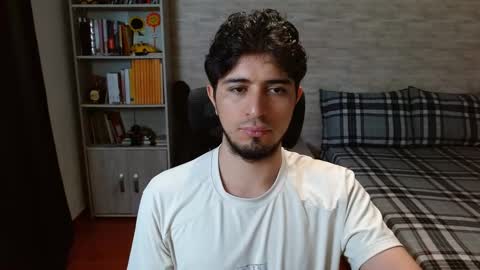 Aaron online show from February 9, 2026, 9:52 pm