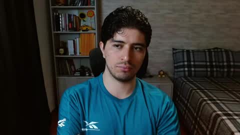 Aaron online show from June 4, 2026, 6:47 pm