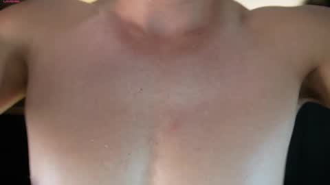 AARON  online show from November 28, 2025, 1:30 am