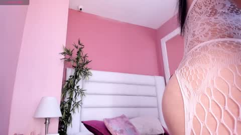 abbey_walker online show from December 19, 2024, 6:12 am