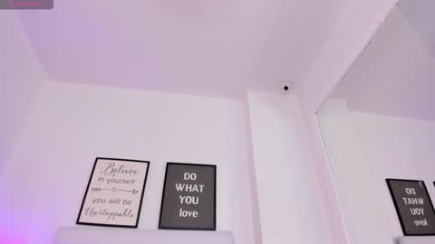 abbey_walker online show from February 6, 2026, 10:40 am