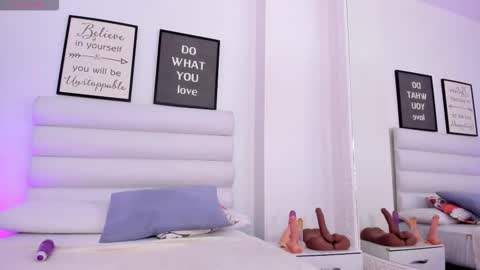 abbey_walker online show from March 26, 2026, 11:49 am