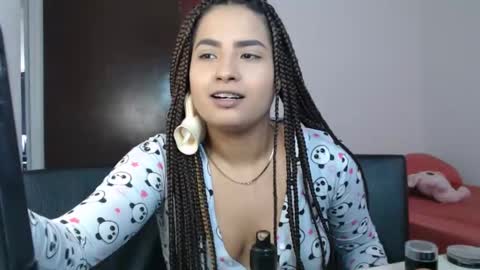 abbie777 online show from November 14, 2025, 6:50 pm