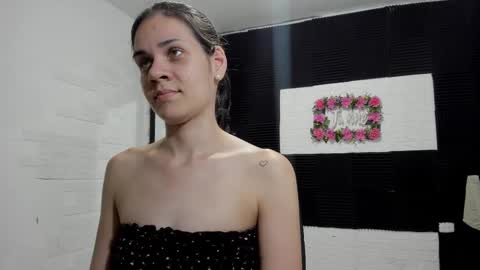 Snapshot of abby_connie chatting on February 16, 2025, 3:47 am Abby Connie online show from February 16, 2025, 3:47 am