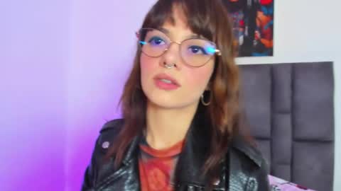 Snapshot of abby_jones2 chatting on October 11, 2025, 3:21 pm abby jones online show from October 11, 2025, 3:21 pm