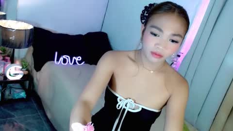 abby_luxpinay online show from November 26, 2025, 6:09 pm