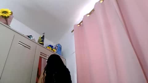 abby_moss_2 online show from June 3, 2026, 2:33 pm