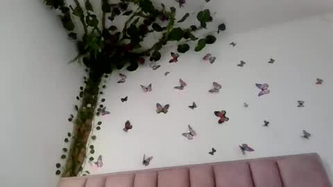 Snapshot of abby_moss_2 chatting on July 7, 2026, 1:04 pm abby_moss_2 online show from July 7, 2026, 1:04 pm