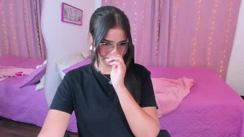 Snapshot of abby_parker1 chatting on July 25, 2026, 11:02 pm Abby online show from July 25, 2026, 11:02 pm